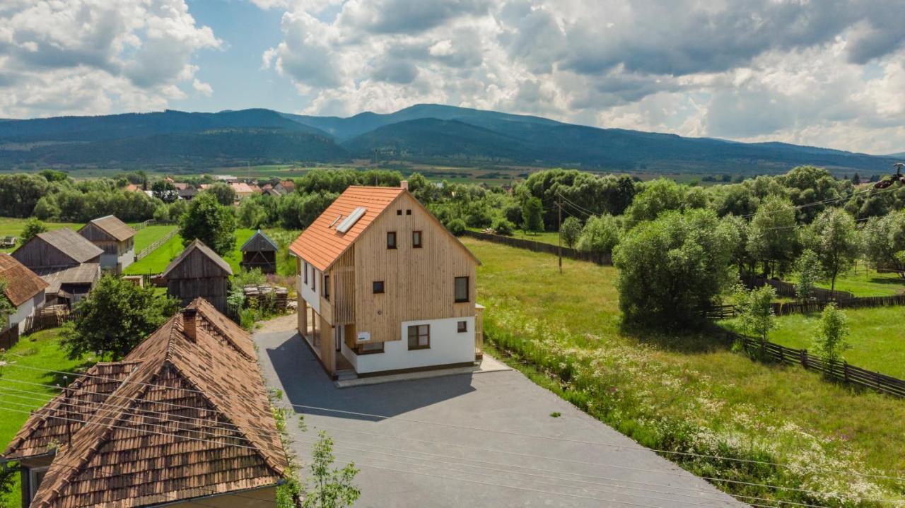 Pensiunea Agroturistica Lukacs Panzio Suseni  Экстерьер фото